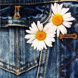 Meet your Posher, Olivia.